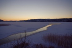 Die Mündung des Viskan, hier ist der See noch nicht ganz zugefroren.